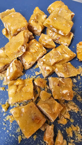 Toffee Delight: Dark Chocolate Peanut Brittle - 90g